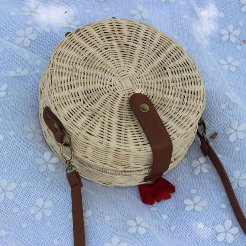 🌴 Bali Breeze Round Rattan Bag — Handcrafted Boho Crossbody for Effortless Island Chic ☀️✨