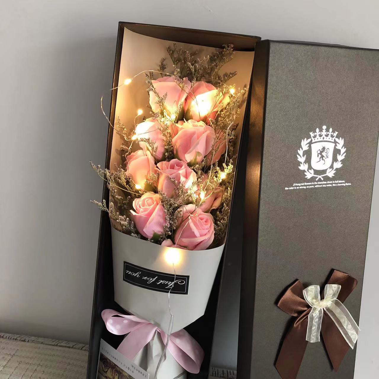 ✨ Long Rose Gift Box with LED Lights – A Luxury Valentine Surprise 🌹💡
