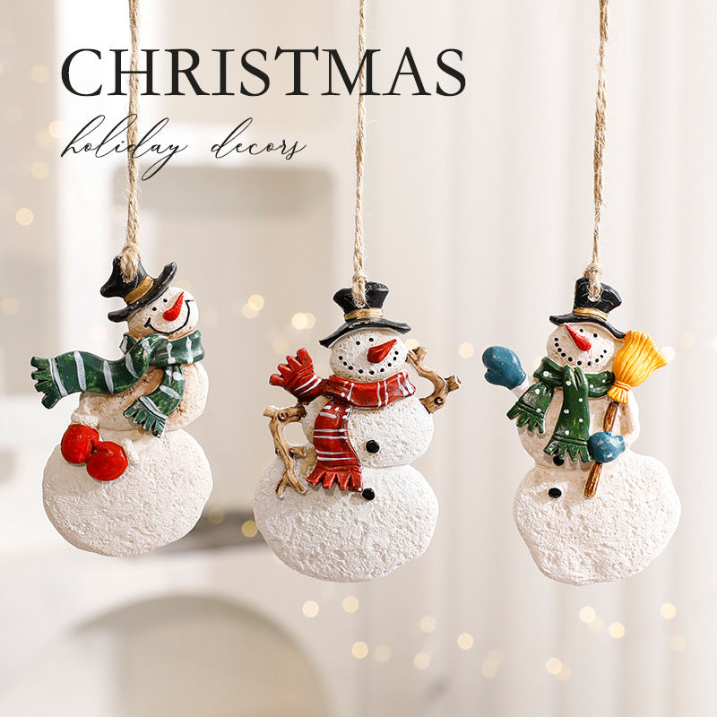 Cute Cartoon Elk & Santa Ornaments – Adorable Resin Christmas Decorations for Tree & Gifts ✨