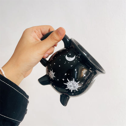 ✨ “Witchy Gothic Mug – Celestial Sun & Moon Coffee Cup (400ml)”