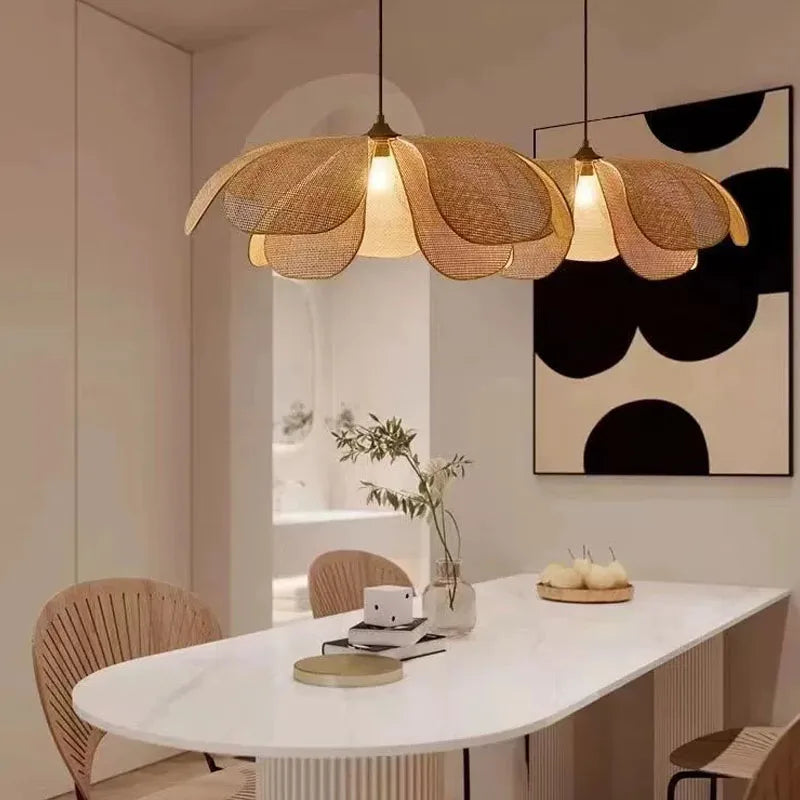 🌸 Japanese Petal Rattan Pendant Lamp – Handwoven Flower Ceiling Light for Dining, Living & Bedroom Spaces 🌿✨
