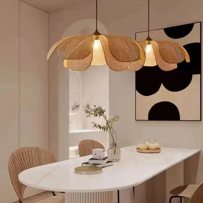 🌸 Japanese Petal Rattan Pendant Lamp – Handwoven Flower Ceiling Light for Dining, Living & Bedroom Spaces 🌿✨