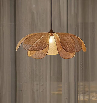 🌸 Japanese Petal Rattan Pendant Lamp – Handwoven Flower Ceiling Light for Dining, Living & Bedroom Spaces 🌿✨
