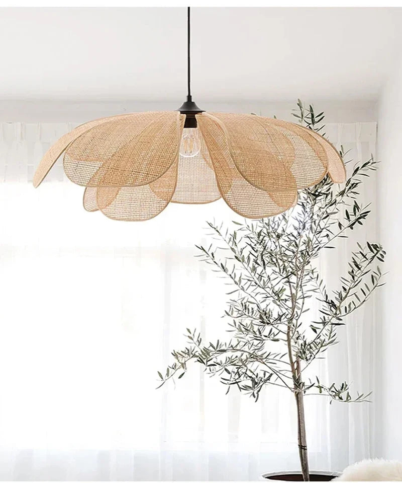 🌸 Japanese Petal Rattan Pendant Lamp – Handwoven Flower Ceiling Light for Dining, Living & Bedroom Spaces 🌿✨