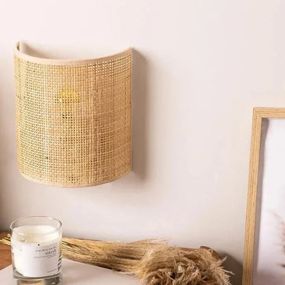 🌾 Handwoven Rattan Wall Sconce – Natural Wicker Lamp for Bedroom, Living Room & Hallway Ambiance 🌙✨