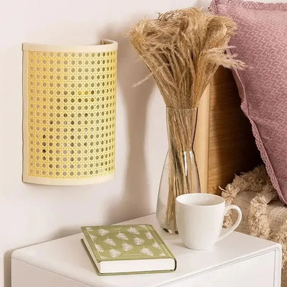 🌾 Handwoven Rattan Wall Sconce – Natural Wicker Lamp for Bedroom, Living Room & Hallway Ambiance 🌙✨