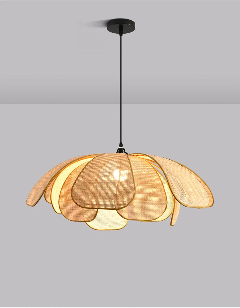🌸 Handwoven Rattan Petal Pendant Light – Japanese Retro Chandelier for Dining & Living Room Serenity 🌿✨