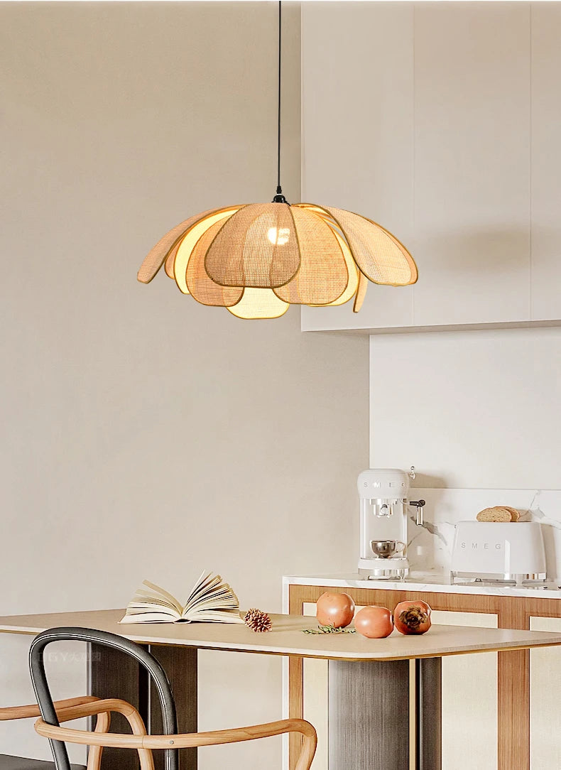 🌸 Handwoven Rattan Petal Pendant Light – Japanese Retro Chandelier for Dining & Living Room Serenity 🌿✨