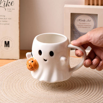 ✨ “Halloween Pumpkin Ghost Mug – Cute Spooky Coffee & Tea Cup (600ml)”
