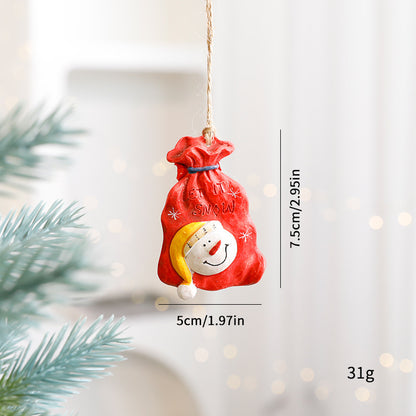 Cute Cartoon Elk & Santa Ornaments – Adorable Resin Christmas Decorations for Tree & Gifts ✨